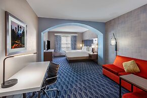 La Quinta Inn & Suites by Wyndham Houston Channelview