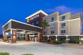 La Quinta Inn & Suites by Wyndham Houston Channelview
