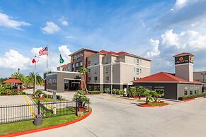 La Quinta Inn & Suites by Wyndham Houston Channelview