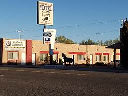 Deluxe Inn Motel