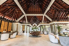 Maradiva Villas Resort & Spa