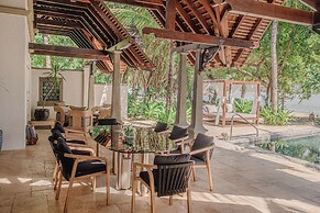 Maradiva Villas Resort & Spa