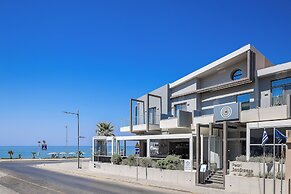 Pearl SeaBreeze Suites