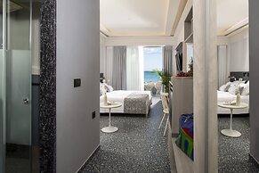 Pearl SeaBreeze Suites