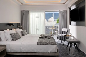 Pearl SeaBreeze Suites