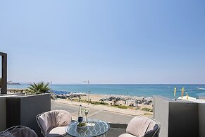 Pearl SeaBreeze Suites