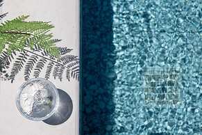 Pearl SeaBreeze Suites