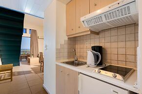 Pearl SeaBreeze Suites