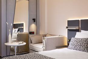 Pearl SeaBreeze Suites