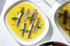 Pearl SeaBreeze Suites