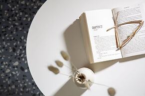 Pearl SeaBreeze Suites