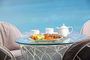 Pearl SeaBreeze Suites