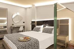 Pearl SeaBreeze Suites