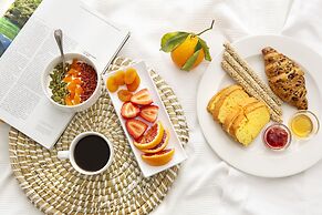 Pearl SeaBreeze Suites