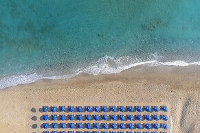 Pearl SeaBreeze Suites