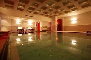 Pearl SeaBreeze Suites