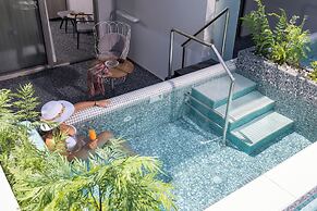 Pearl SeaBreeze Suites