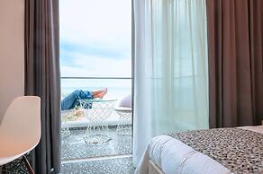 Pearl SeaBreeze Suites