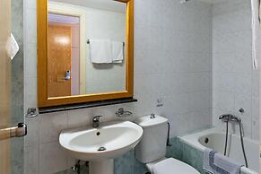 Pearl SeaBreeze Suites