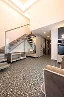 Pearl SeaBreeze Suites