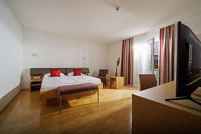 Toscanina - Hotel Garni