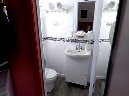 Motel Des Deux Lacs Inc