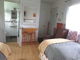 Motel Des Deux Lacs Inc