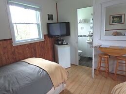 Motel Des Deux Lacs Inc