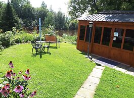 Motel Des Deux Lacs Inc