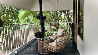 Moonlight Bay Resort