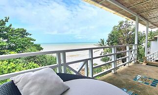 Moonlight Bay Resort