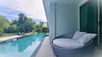 Moonlight Bay Resort