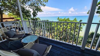 Moonlight Bay Resort