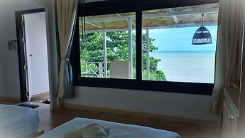 Moonlight Bay Resort