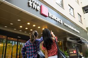 the b hakata