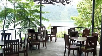 Belum Rainforest Resort