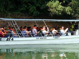 Belum Rainforest Resort