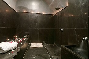 Riad Fabiola et Spa By La Siredrah