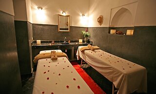 Riad Fabiola et Spa By La Siredrah