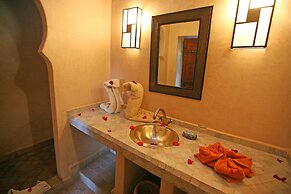 Riad Fabiola et Spa By La Siredrah