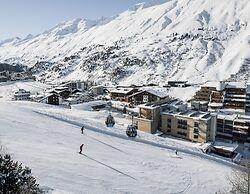 The Crystal VAYA Unique