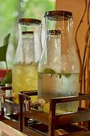 Tara Mantra Cha Am Resort