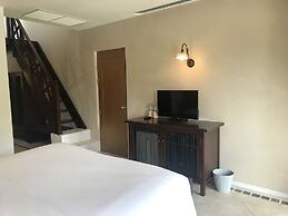 Ao Nang Colors Hotel - Aonang Beach