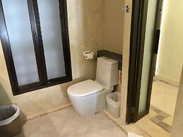 Ao Nang Colors Hotel - Aonang Beach