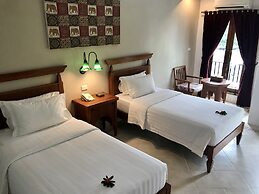 Ao Nang Colors Hotel - Aonang Beach