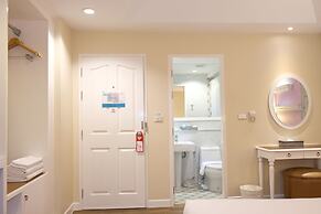 The Beach Boutique House