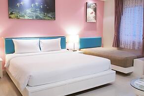 The Beach Boutique House