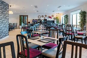 Plaza Regency Hotels