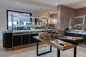 Plaza Regency Hotels