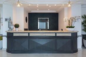 Plaza Regency Hotels